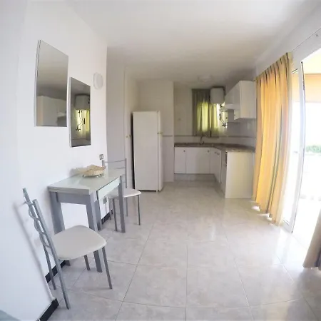Апартаменты Torres Del Sol *